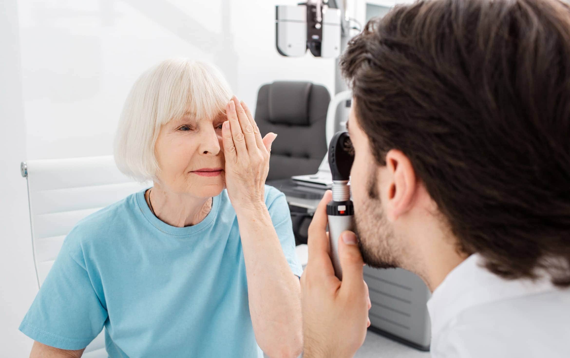 Quels sont les premiers symptômes de la cataracte ?